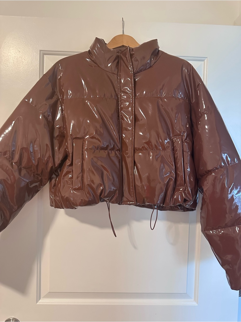 PrettyLittleThing Glossy Chocolate Brown Cropped Puffer Jacket